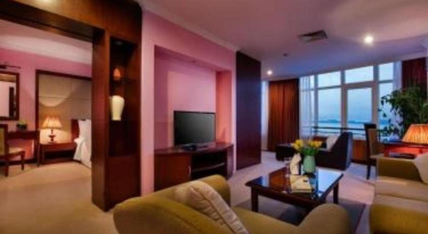 Halong Pearl Hotel Ха Лонг Екстериор снимка