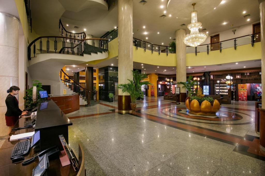 Halong Pearl Hotel Ха Лонг Екстериор снимка